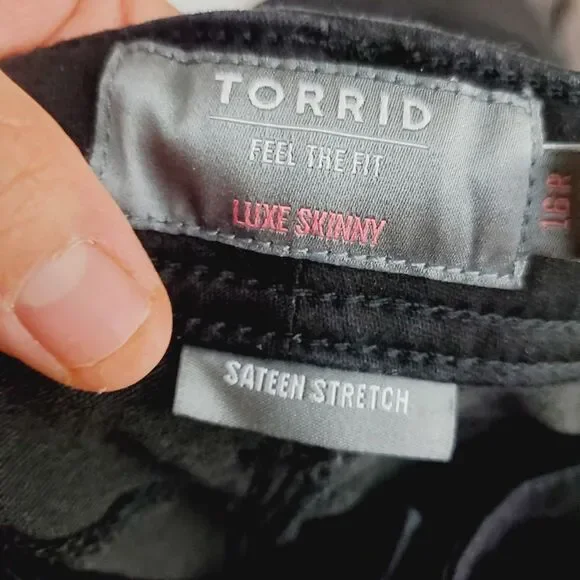 Torrid Sateen Black Stretch Jeans Size 16R - Picture 5 of 7